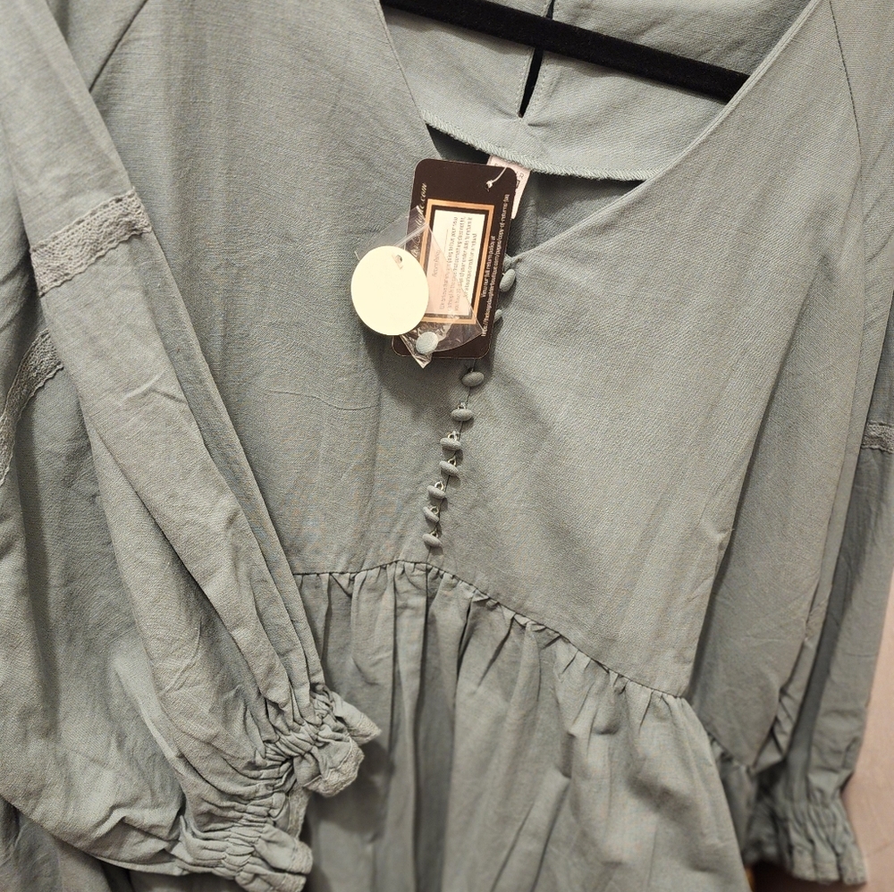 Chic Long Sleeve Dress in Soft Blue - Picture 4 of 4